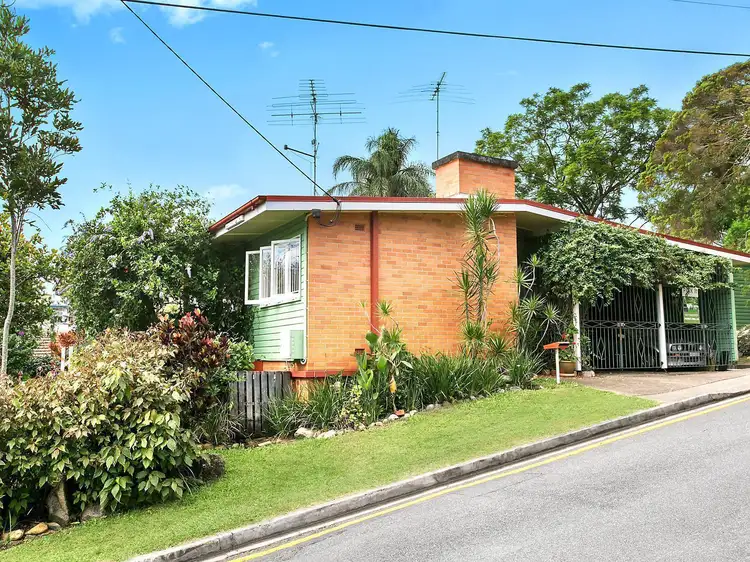 2 Holmes Street, Toowong QLD 4066