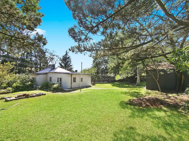 Fifth view of Homely house listing, 23 Scott Avenue, Leura NSW 2780