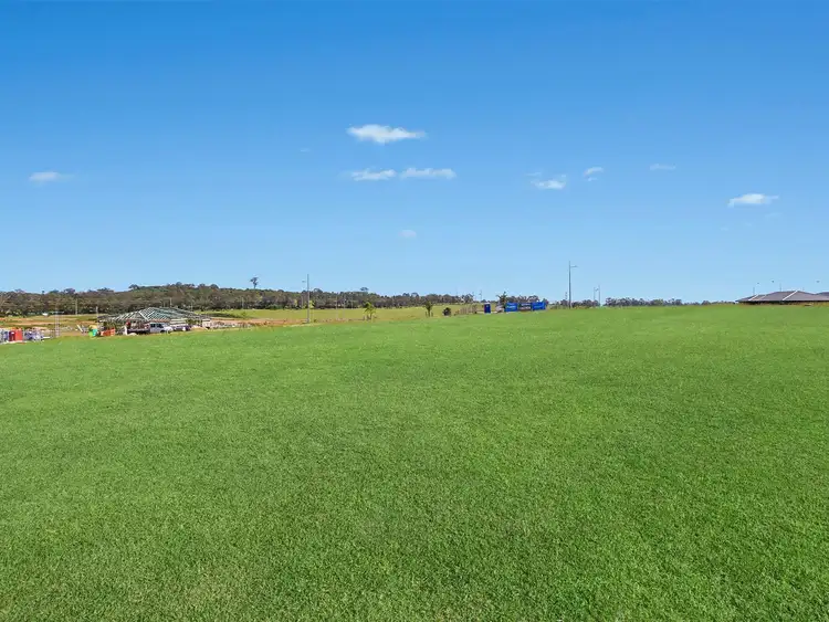 6 Lawrence Street, Oran Park NSW 2570