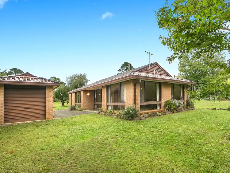 32 Armstrong Street, Wentworth Falls NSW 2782