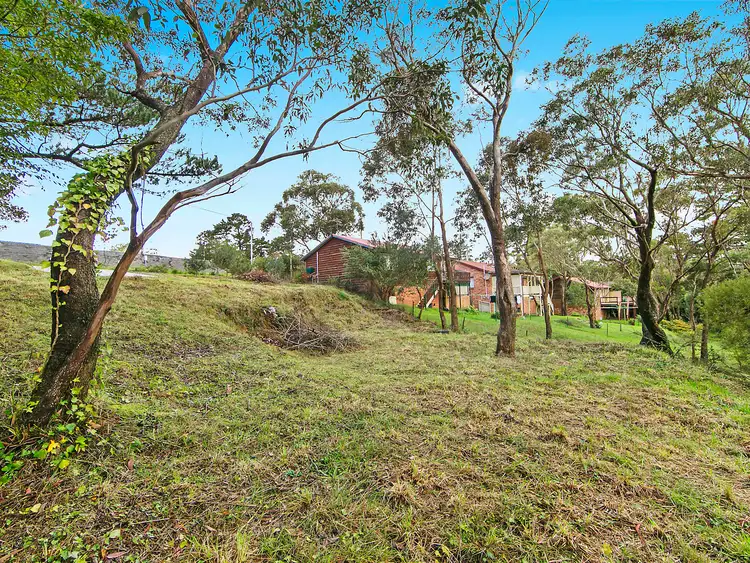 3 Tableland Road, Wentworth Falls NSW 2782