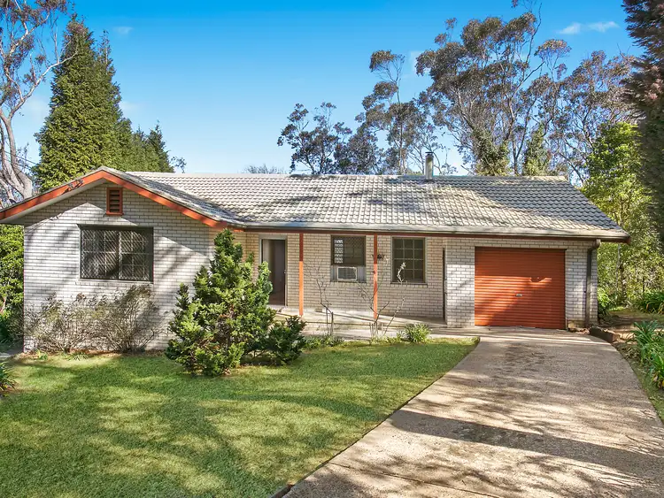 32 Nelson Avenue, Wentworth Falls NSW 2782