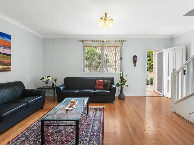 2/13 Bass Road, Earlwood NSW 2206