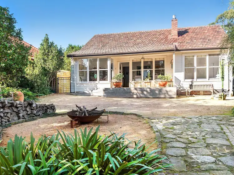 80 Rae Crescent, Kotara NSW 2289