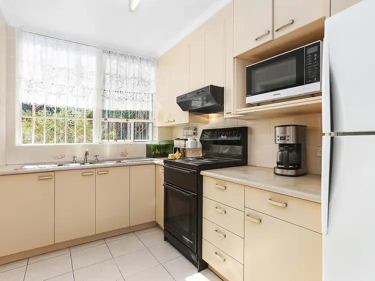 Third view of Homely apartment listing, 2/45 Byron Street, Coogee NSW 2034