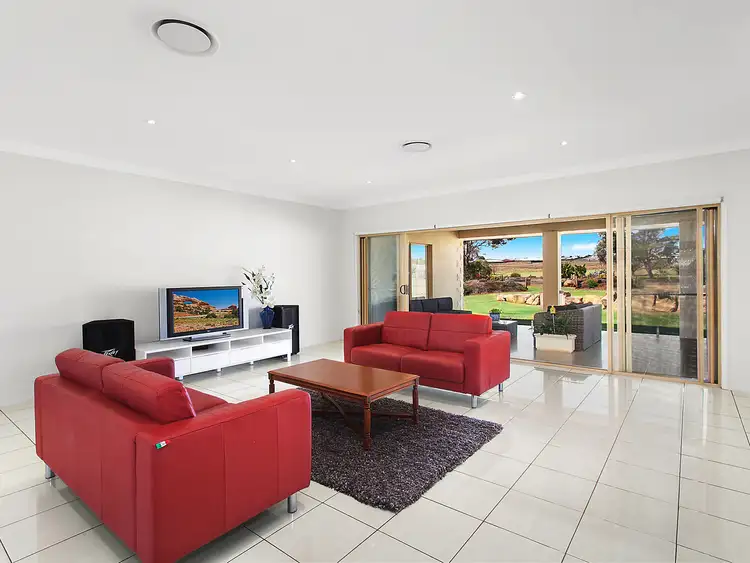 Third view of Homely house listing, 3 Oakdale Place, Highfields QLD 4352