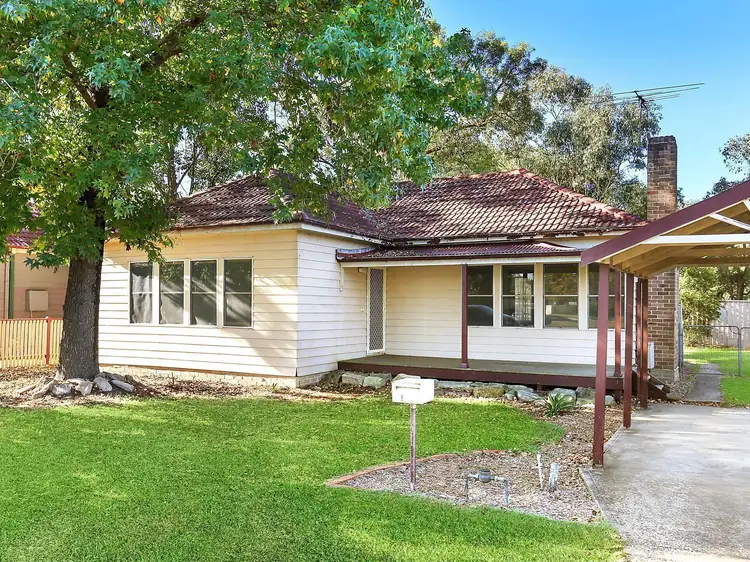 10 Bridges Avenue, Wattle Grove NSW 2173