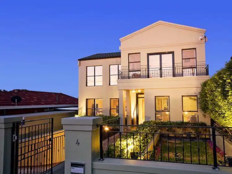 4 Douglas Street, Bardwell Valley NSW 2207