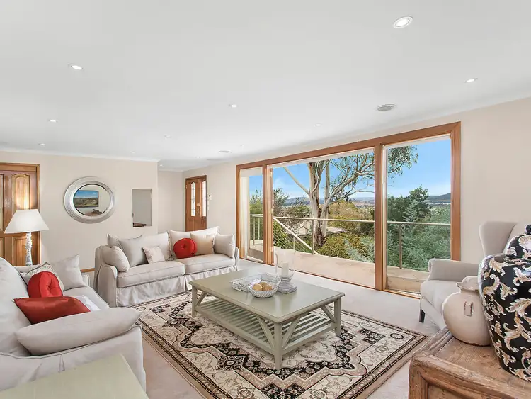 33 Bainton Crescent, Melba ACT 2615