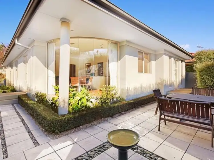 2/8 Hannan Crescent, Ainslie ACT 2602