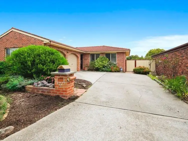 24 Fairweather Circuit, Lyneham ACT 2602