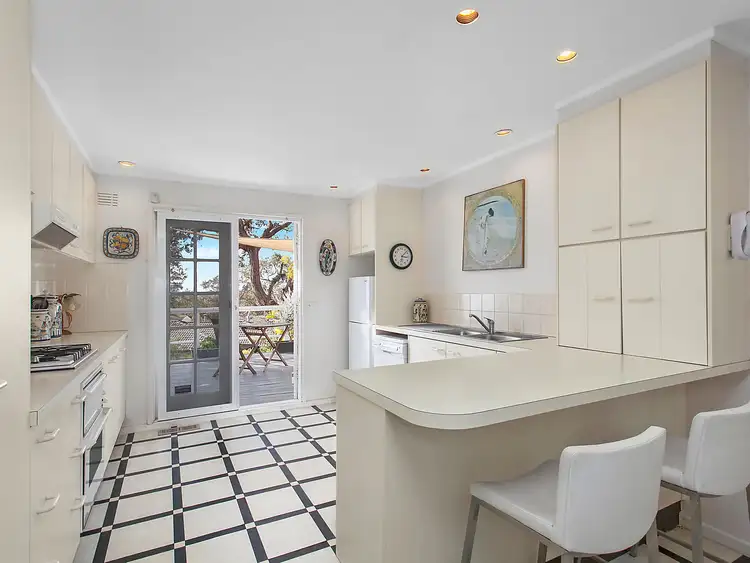 Fourth view of Homely house listing, 10 Pera Place, Red Hill ACT 2603