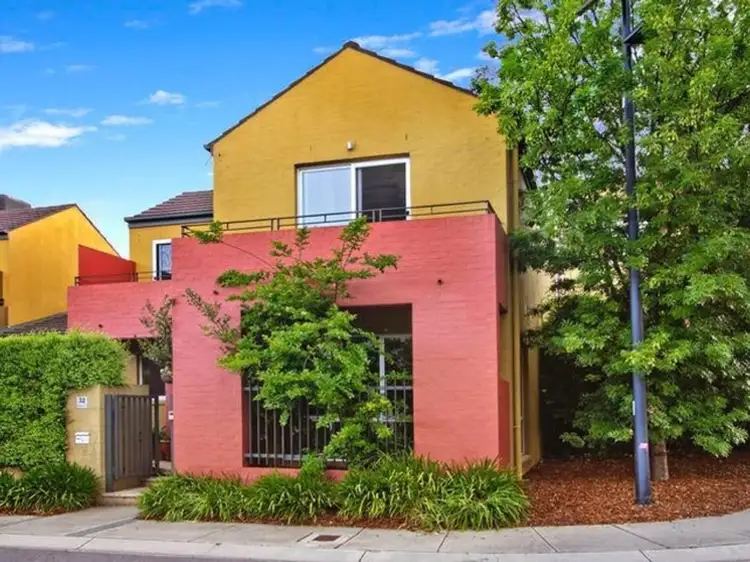 Main view of Homely townhouse listing, 32 Bluebell Street, O'connor ACT 2602