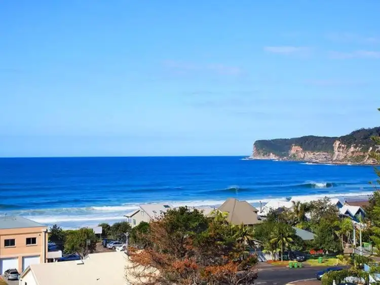 32 Tramway Road, North Avoca NSW 2260