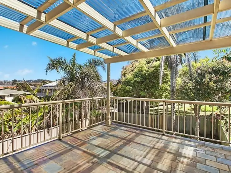Fifth view of Homely house listing, 1/88 Ocean View Drive, Wamberal NSW 2260