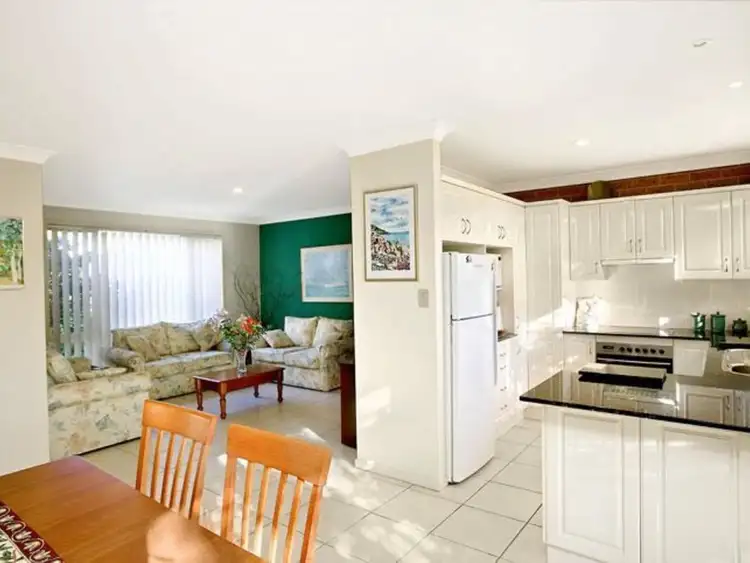 Third view of Homely townhouse listing, 2/82 Oceanview Drive, Wamberal NSW 2260