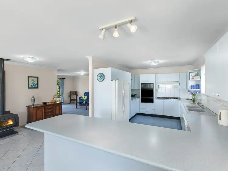 Fifth view of Homely house listing, 357 Lakedge Avenue, Berkeley Vale NSW 2261