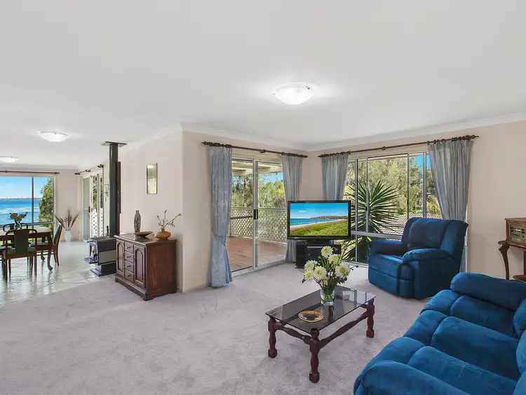 Sixth view of Homely house listing, 357 Lakedge Avenue, Berkeley Vale NSW 2261