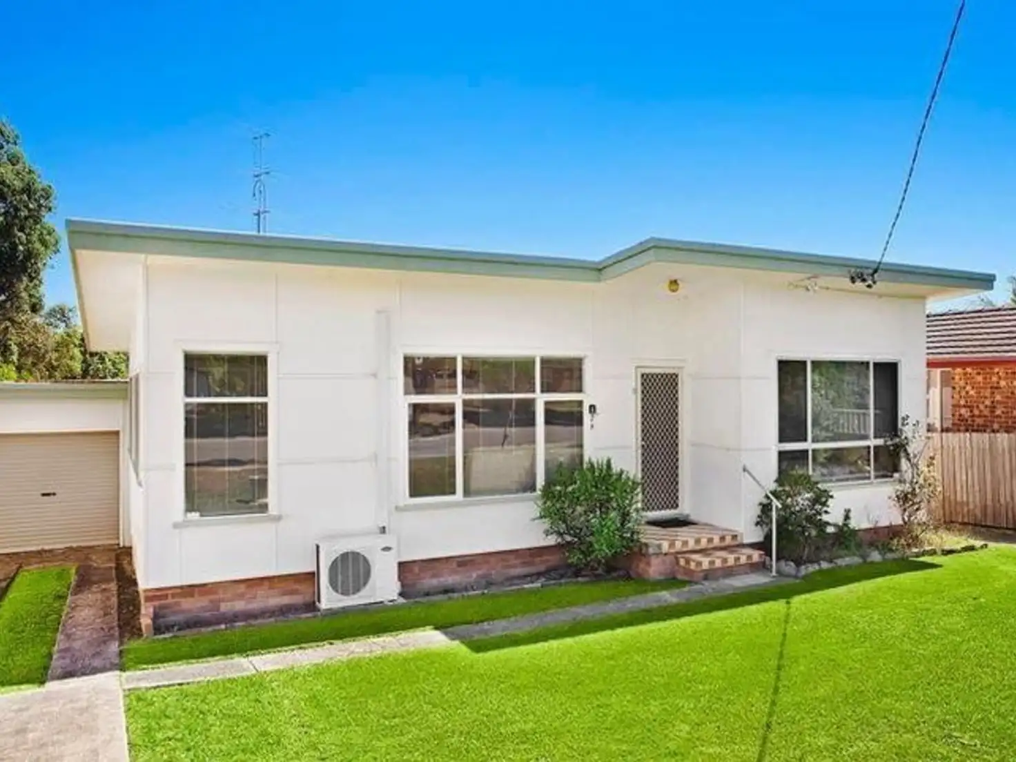 Main view of Homely house listing, 28 Robertson Road, Killarney Vale NSW 2261