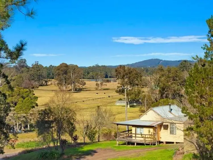 242 Jilliby Road, Jilliby NSW 2259
