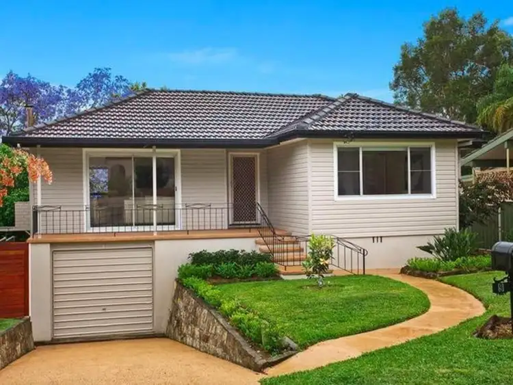 9 Priestley Parade, Point Clare NSW 2250