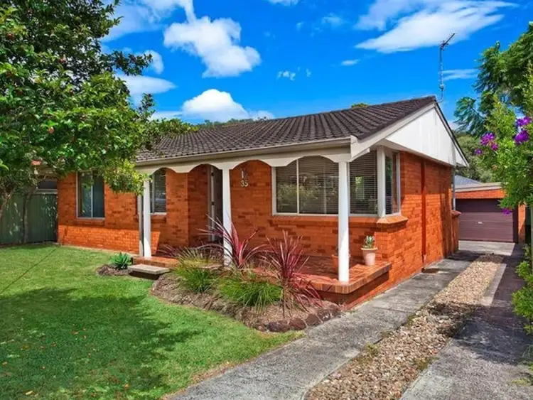 35 Sunshine Drive, Point Clare NSW 2250