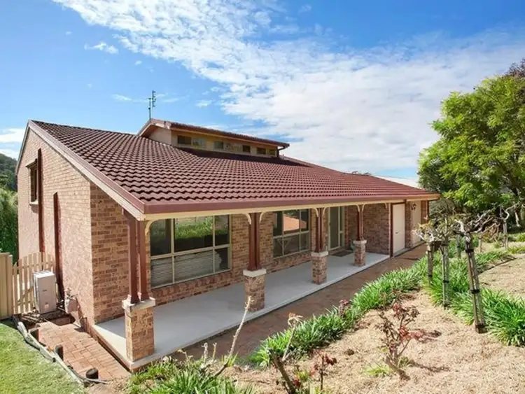 10 Treeline Close, Narara NSW 2250