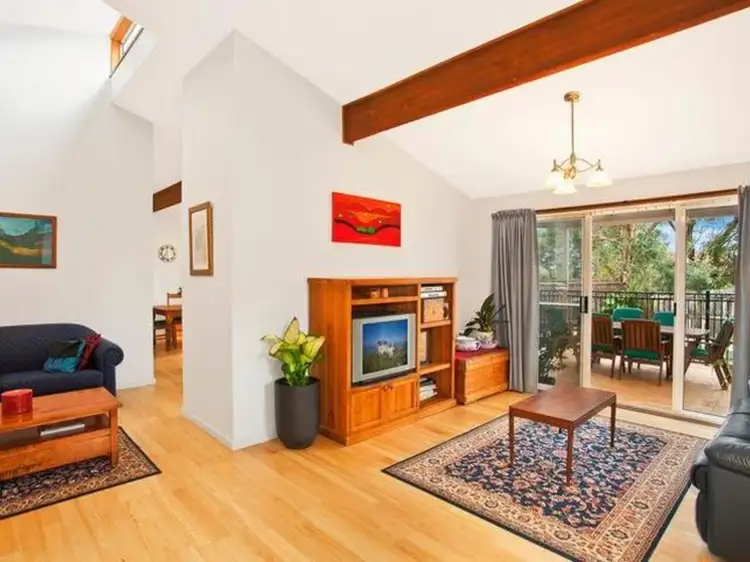Third view of Homely house listing, 8 Carolyn Close, Kariong NSW 2250