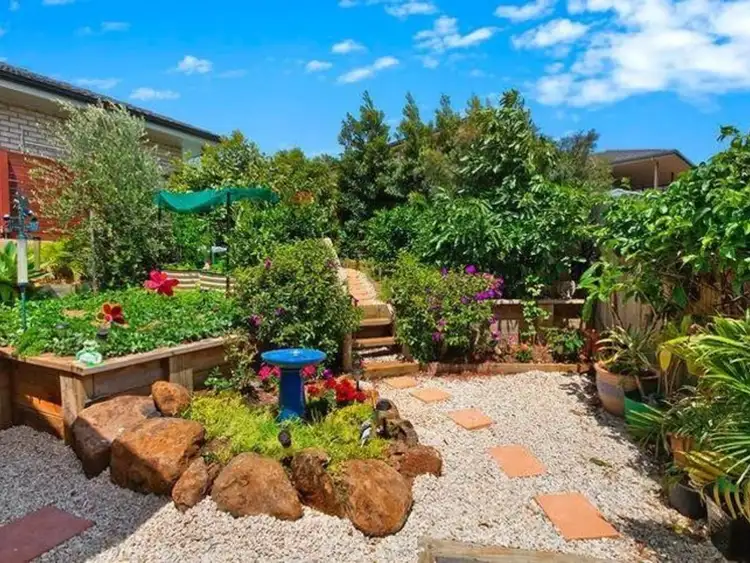 Main view of Homely villa listing, 2/3 Lindsay Avenue, Cumbalum NSW 2478