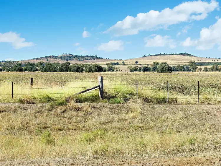 101 Bunya Mountains Road, Kaimkillenbun QLD 4406