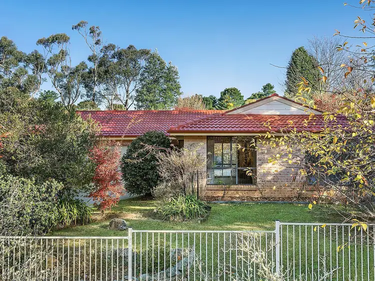 17 Evergreen Circle, Wentworth Falls NSW 2782