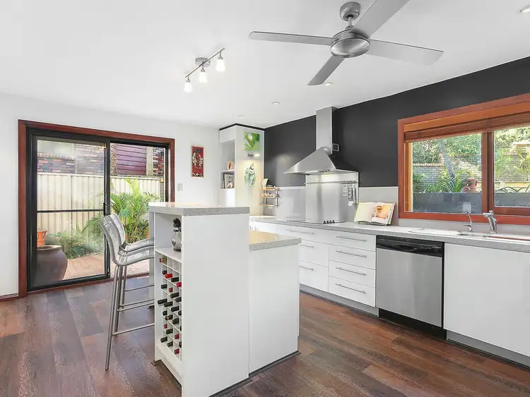 42 Glenora Road, Yarrawarrah NSW 2233