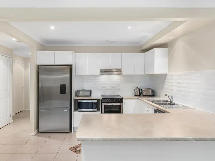 Second view of Homely house listing, 8 Mahni Close, Budgewoi NSW 2262