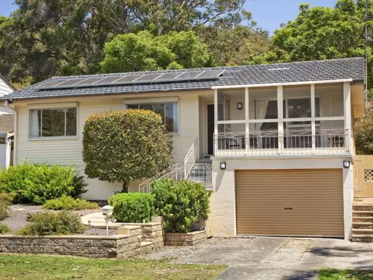 42 Orana Street, Green Point NSW 2251