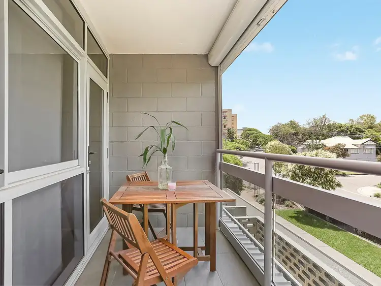 Third view of Homely apartment listing, 1D/172 Oxlade Drive, New Farm QLD 4005