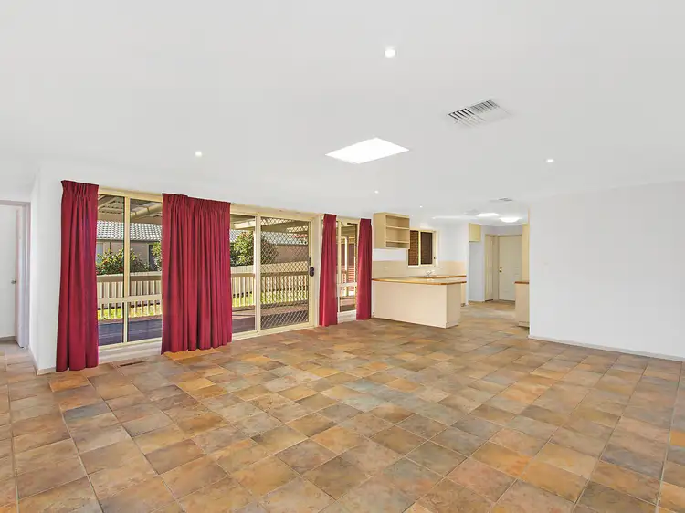 Fourth view of Homely house listing, 18 Buckmaster Crescent, Dunlop ACT 2615