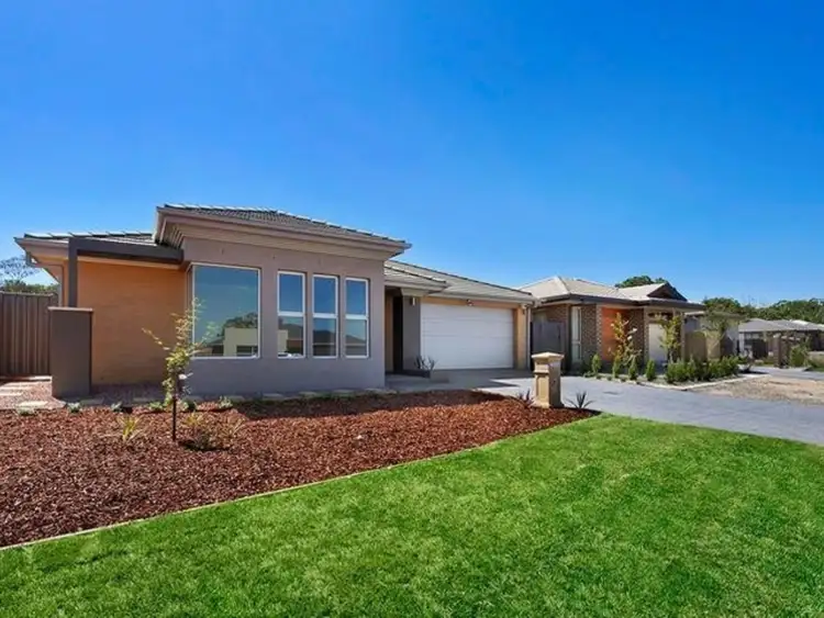 18 Blizzard Circuit, Forde ACT 2914