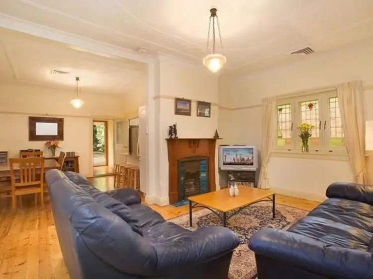 11 Sebastopol Street, Enmore NSW 2042