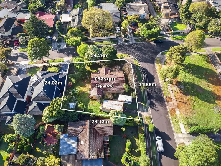 42 Illuka Crescent, Mount Waverley VIC 3149