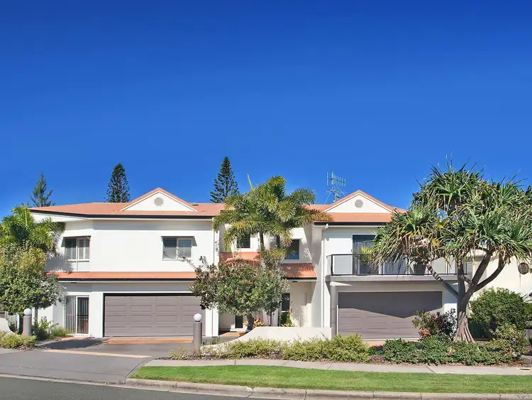 2/10 Ventura Street, Sunrise Beach QLD 4567