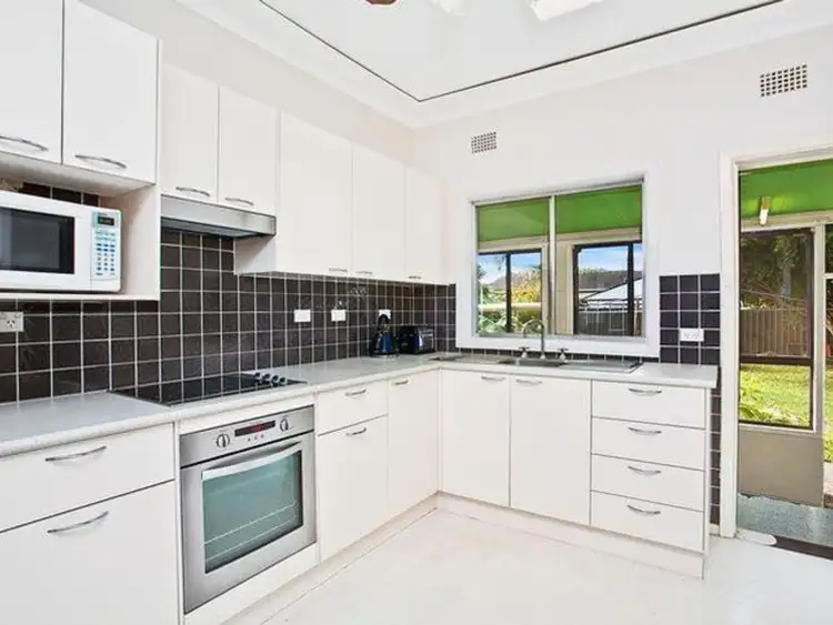 26 Camellia Circle, Woy Woy NSW 2256