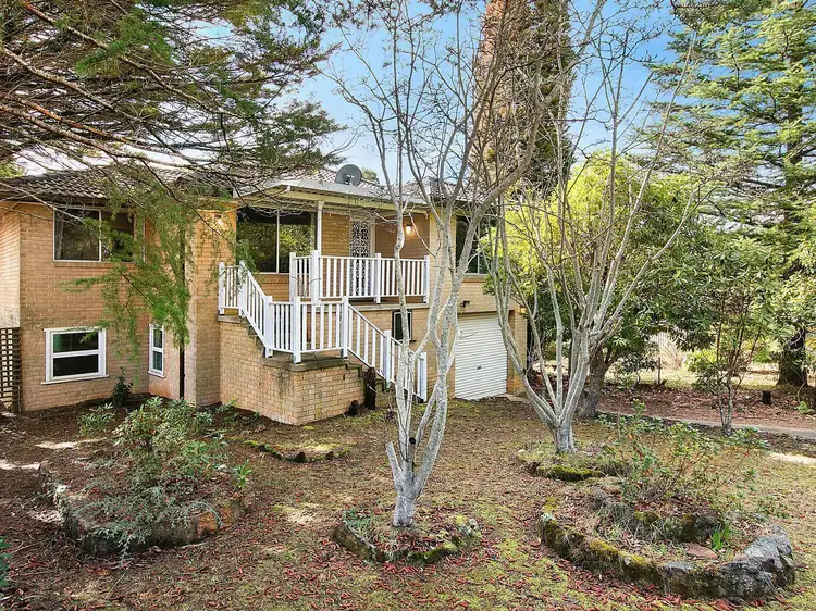5 Lyle Street, Wentworth Falls NSW 2782