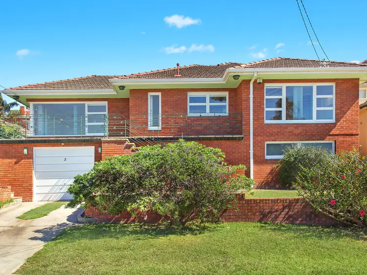 Main view of Homely house listing, 2 Robvic Avenue, Kangaroo Point NSW 2224