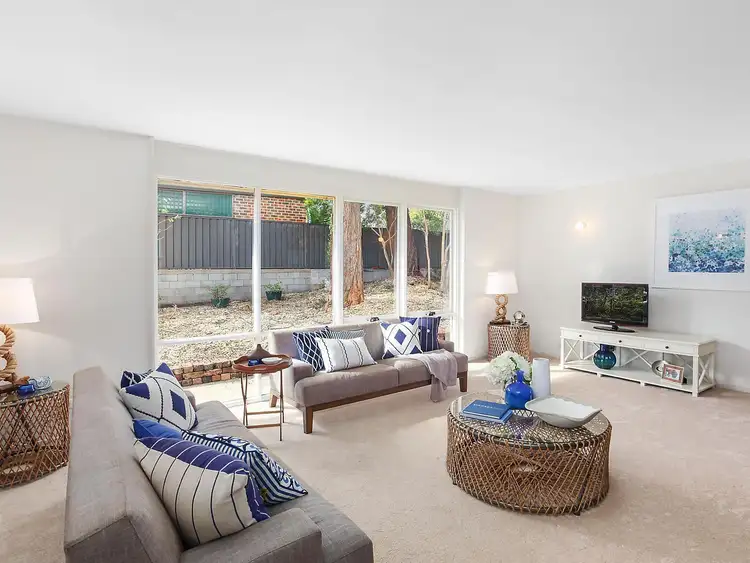 6 Coppins Place, Castle Hill NSW 2154