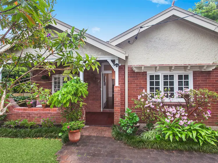 25 Hammond Avenue, Normanhurst NSW 2076