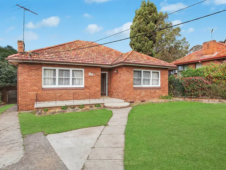18 Buckingham Avenue, Normanhurst NSW 2076
