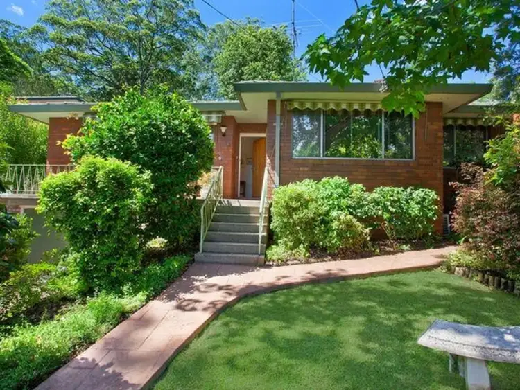 9 Oak Street, Normanhurst NSW 2076