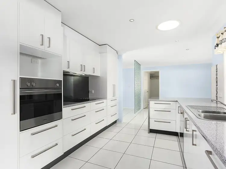 3 Bower Street, Birkdale QLD 4159
