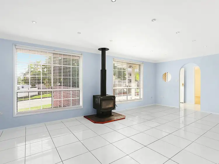 Second view of Homely house listing, 3 Bower Street, Birkdale QLD 4159