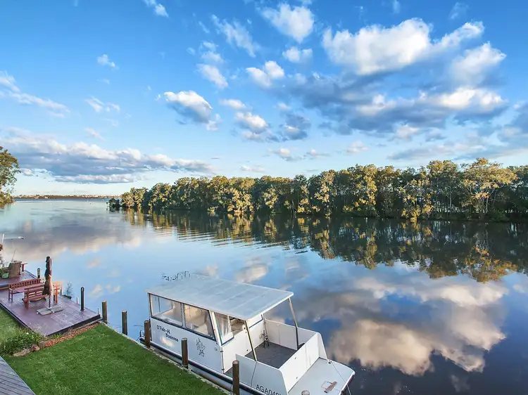 296 Geoffrey Road, Chittaway Point NSW 2261